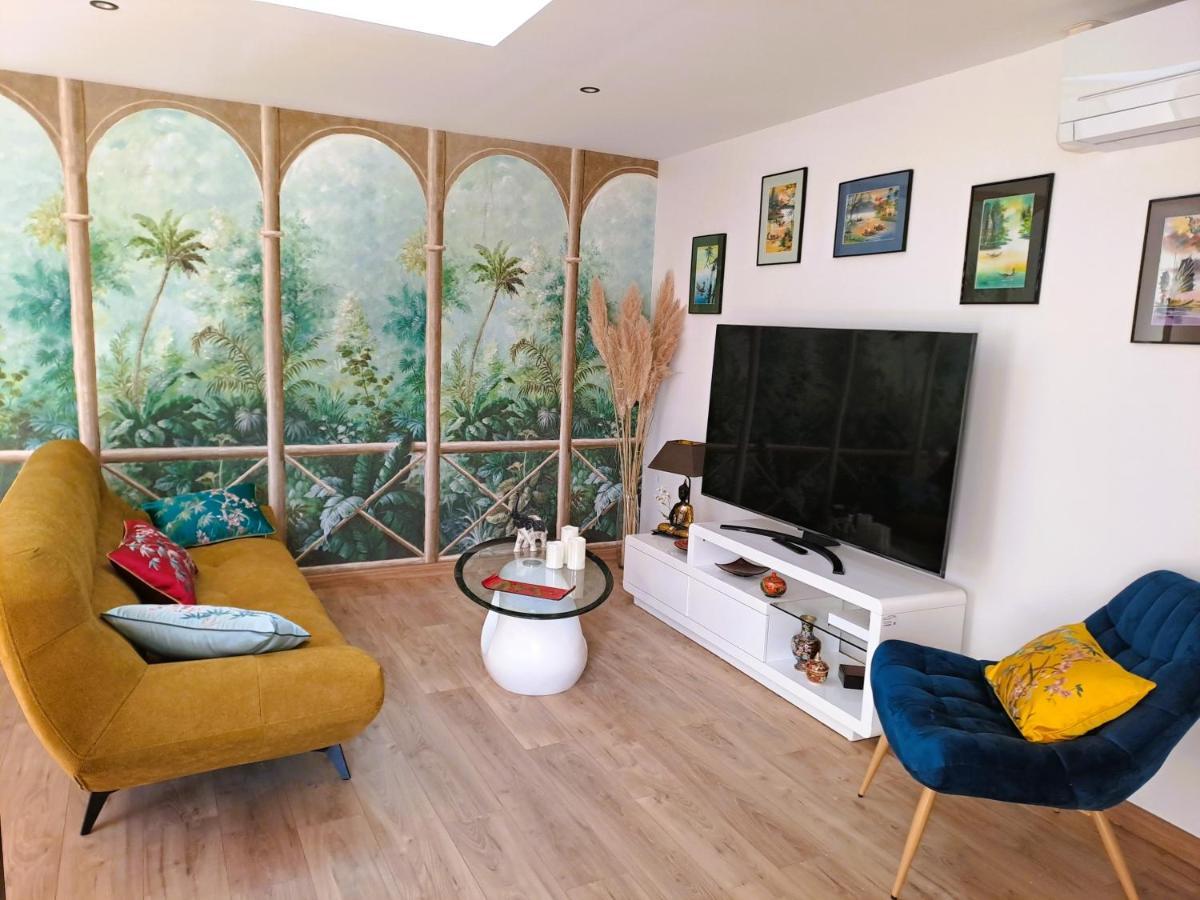 Apartment L